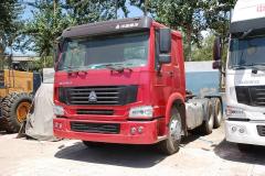 中國重汽 HOWO重卡 300馬力 6X4 牽引車(全能二版 HW79)(變速器HW20716A)(ZZ4257M3247C)
