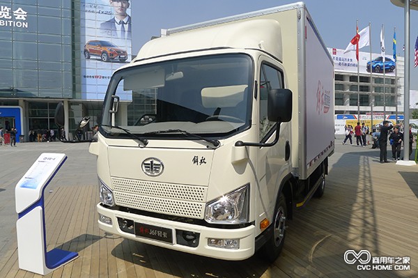 2014年1-7月，貨車同比去年銷量銳減10.52萬輛，下滑最嚴(yán)重的是輕卡 解放J6F輕卡