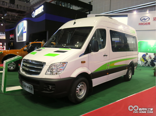 中小型純電動(dòng)客車漸成行業(yè)發(fā)展新趨勢