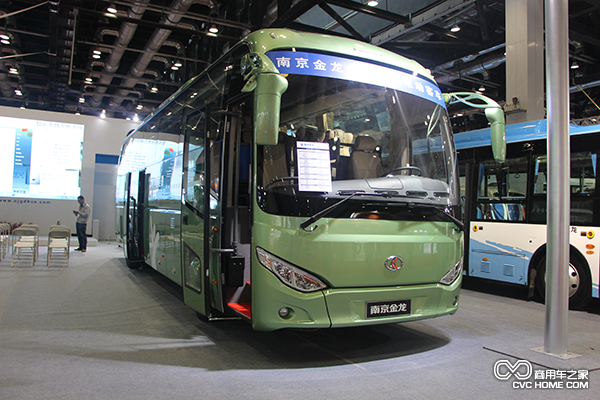 南京金龍NJL6117BEV太陽(yáng)能電動(dòng)客車 南京金龍