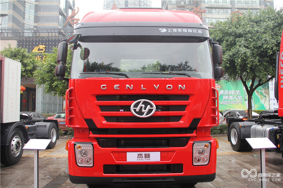 2016上汽依維柯紅巖年會(huì)展車 紅巖杰卡4*2 350牽引車